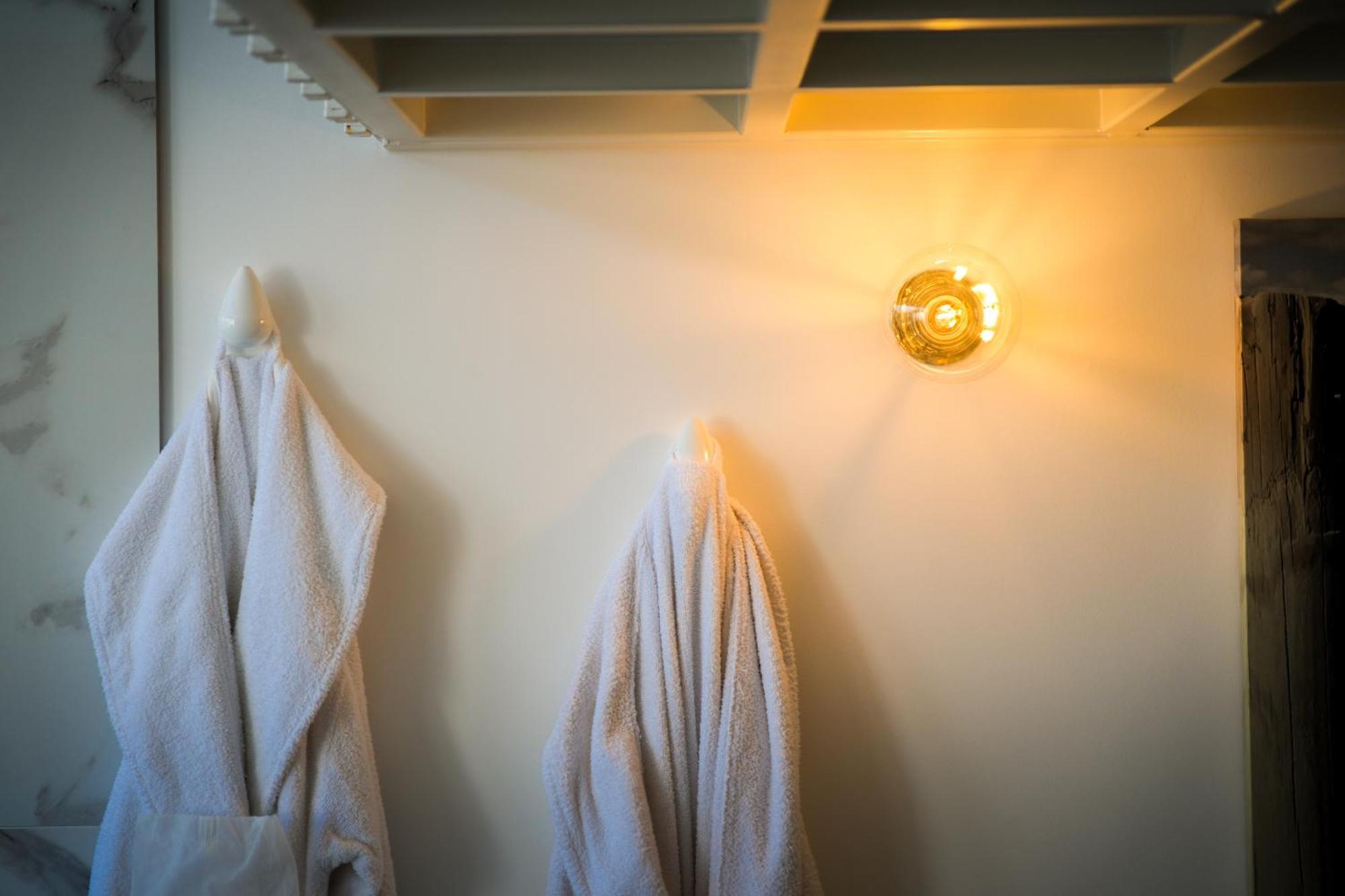 Villa Bono Jacuzzi & Spa Saint-Laurent-du-Var Eksteriør billede