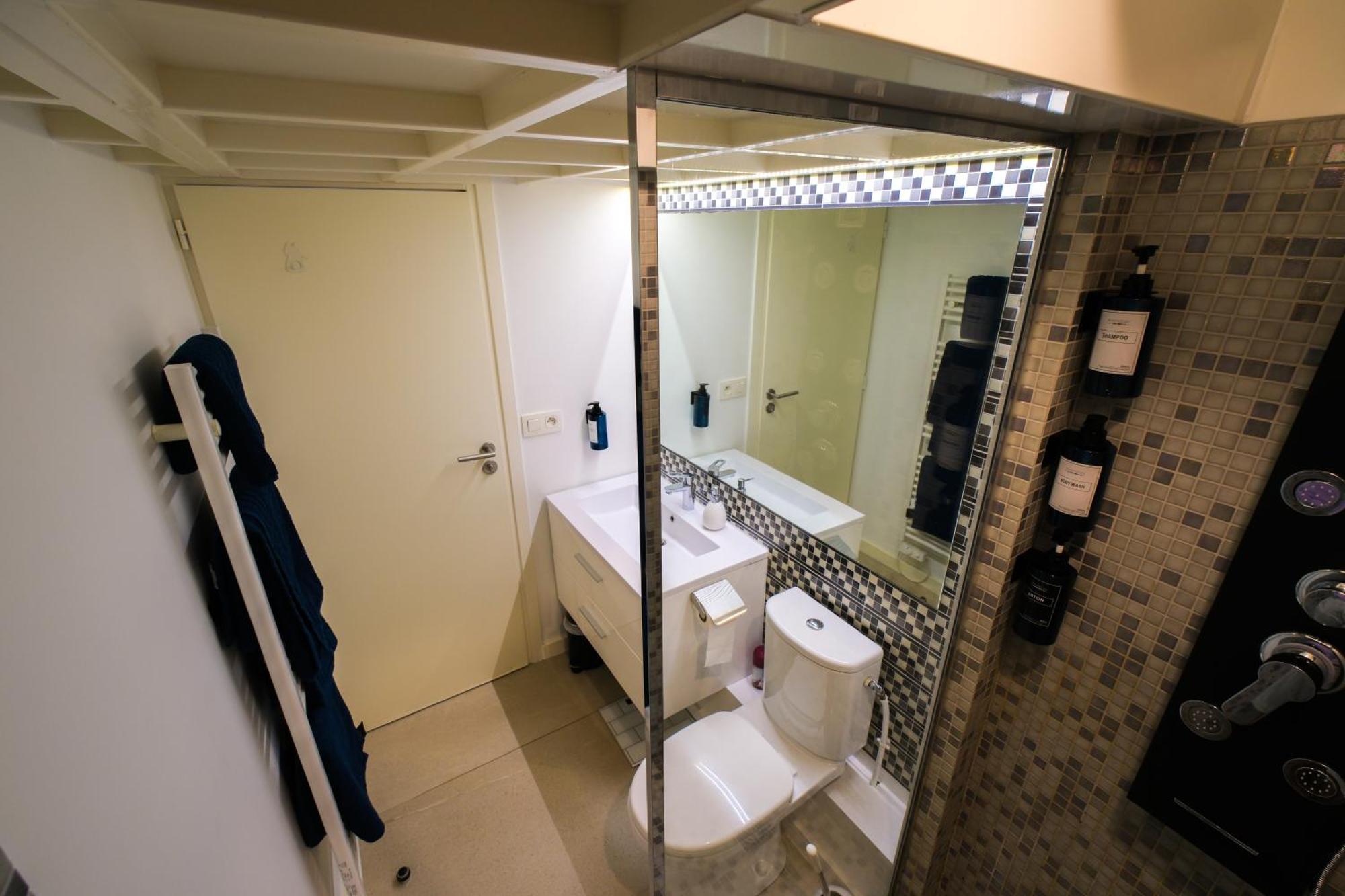 Villa Bono Jacuzzi & Spa Saint-Laurent-du-Var Eksteriør billede
